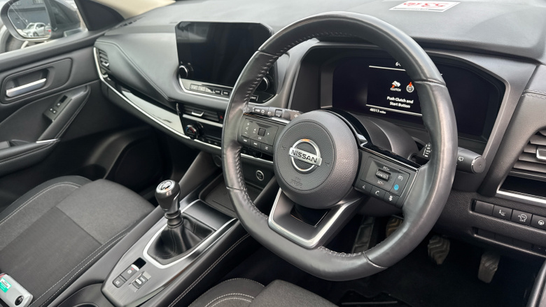 Nissan Qashqai 1.3 DiG-T MH Premiere Edition 5dr Petrol Hatchback